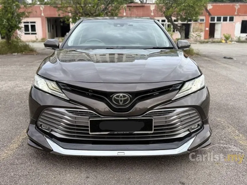 2019 Toyota Camry V Sedan
