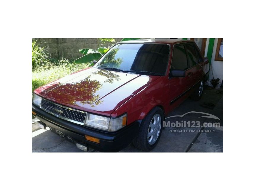 1987 Toyota Corolla Sedan