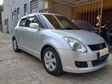 2009 Suzuki Swift Silver 1.5 ST A/T Hatchback