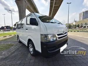 2010 Toyota Hiace 2.5 Window Van Van