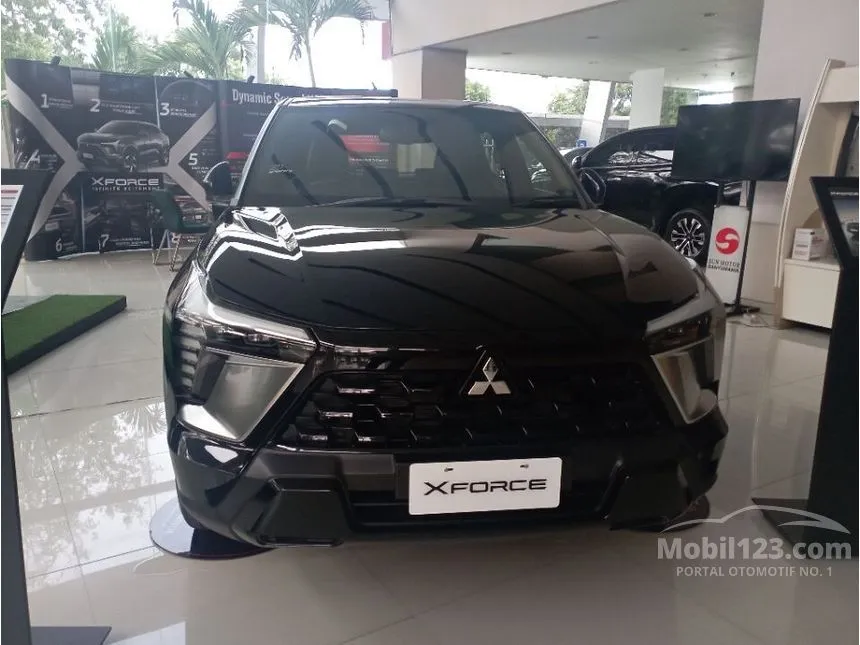 Jual Mobil Mitsubishi XFORCE 2023 Ultimate 1.5 di Jawa Tengah Automatic Wagon Hitam Rp 413.900.000