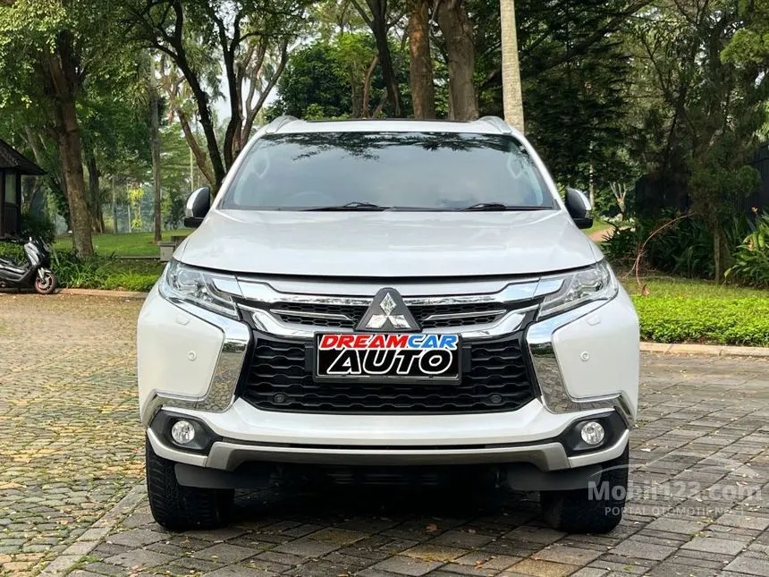 2017 Mitsubishi Pajero Sport Dakar 4X2 SUV