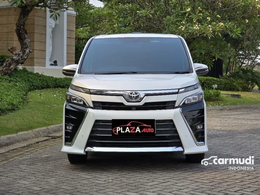 2020 Toyota Voxy Wagon