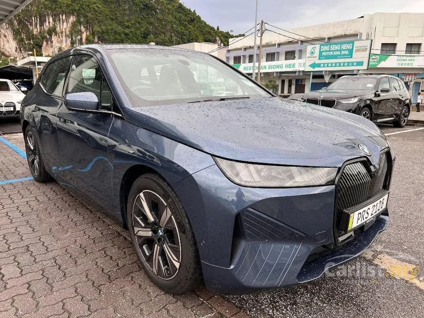 2025 BMW iX xDrive45 SUV