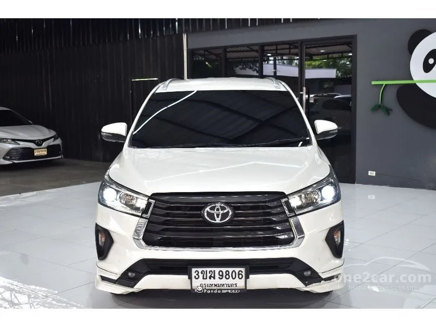 2022 Toyota INNOVA Crysta Wagon