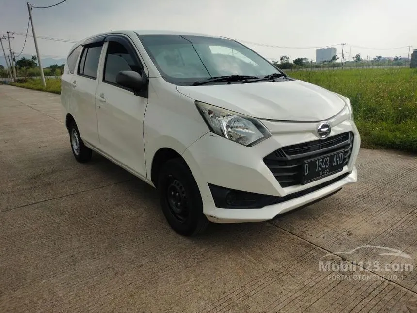 Jual Mobil Daihatsu Sigra 2018 D 1.0 di Jawa Barat Manual MPV Putih Rp 87.000.000