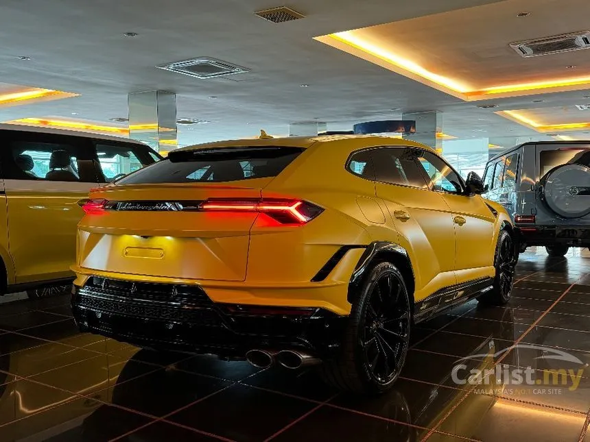 2023 Lamborghini Urus Performante SUV