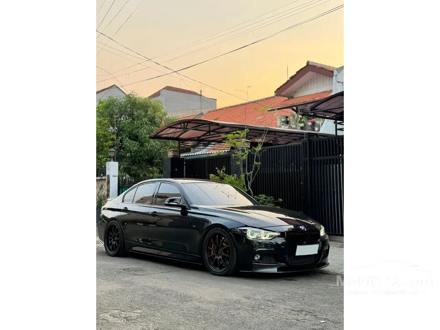 Jual Mobil BMW 328i 2013 Sport 2.0 di DKI Jakarta Automatic Sedan Hitam Rp 450.000.000