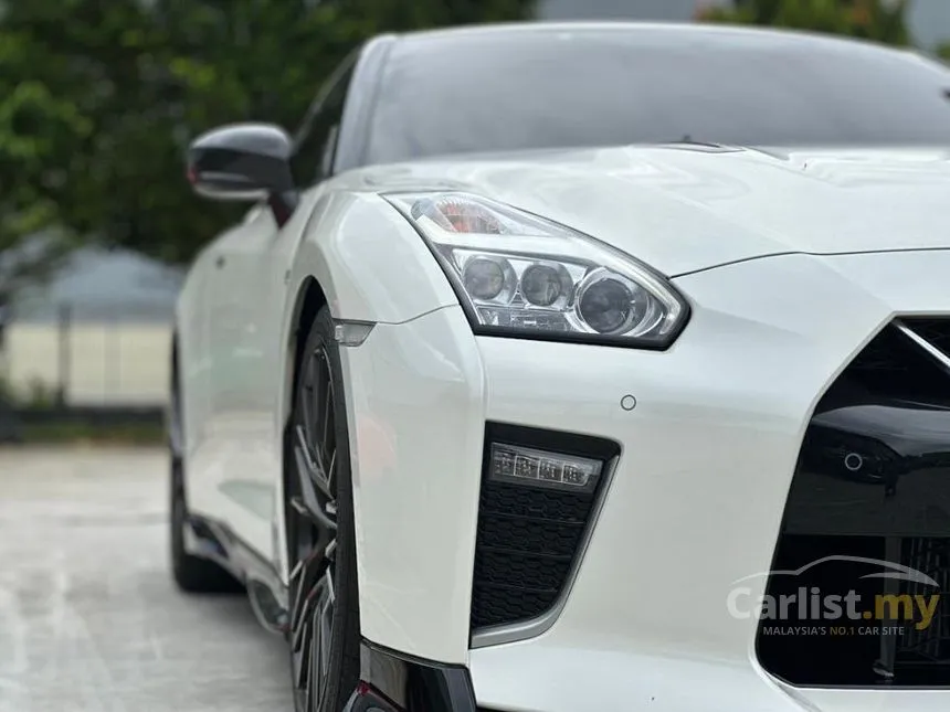 2021 Nissan GT-R Coupe