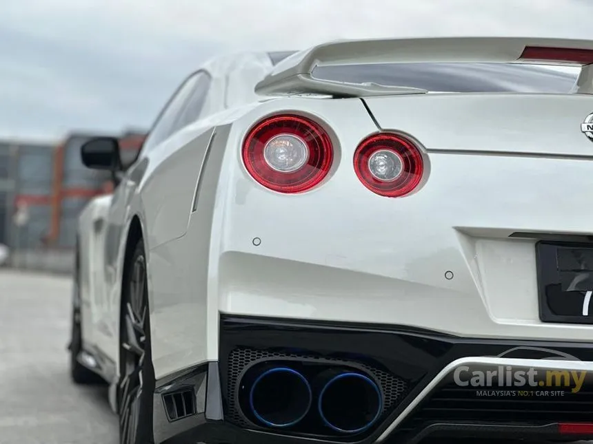 2021 Nissan GT-R Coupe