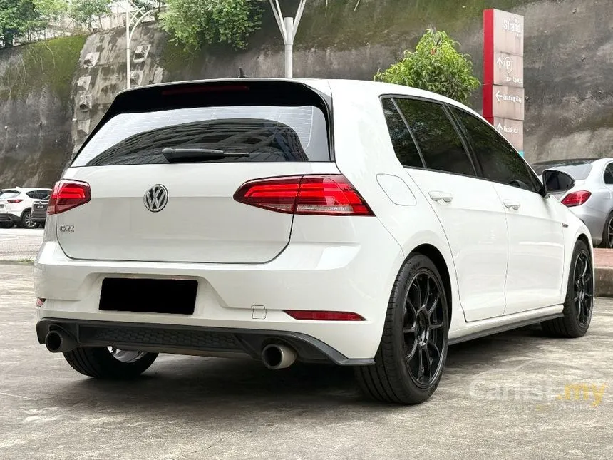 2017 Volkswagen Golf GTI Hatchback