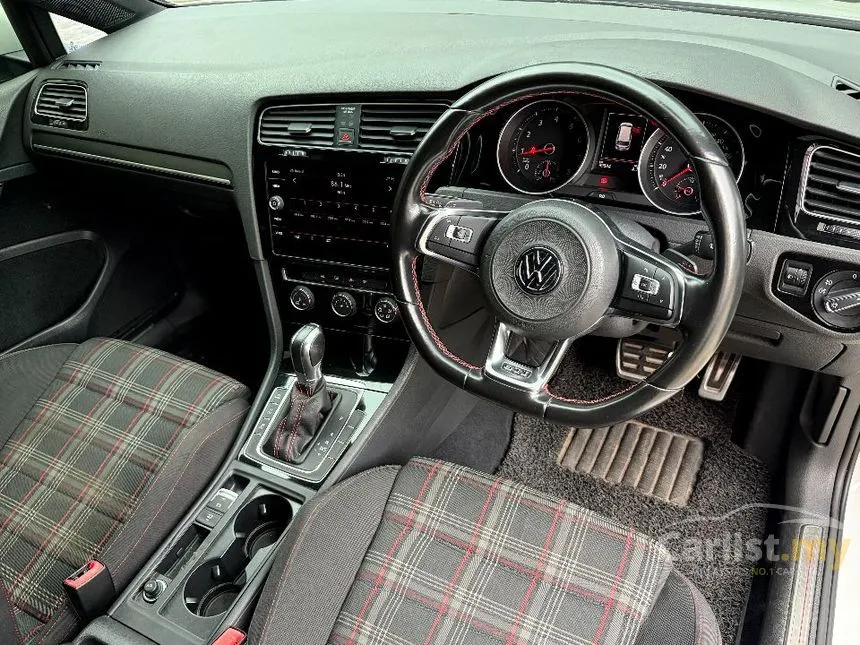 2017 Volkswagen Golf GTI Hatchback