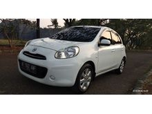 Nissan march a/t 2011 responsive bgs terawat tdk kcw jual cash kontan