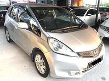 Actual Year 2014 Honda Jazz 1.5 (AT) Super Low Mileage 32000KM Full Service Record *No SST*