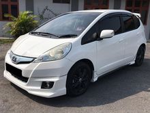 2014 Honda Jazz 1.3 Hybrid Hatchback - WELL MAINTAINED