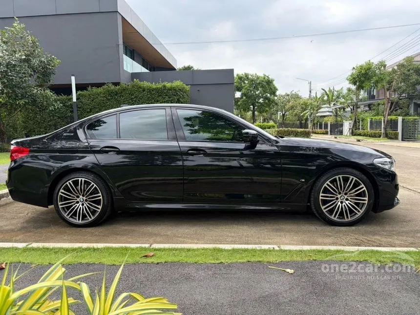 2020 BMW 530e M Sport Sedan
