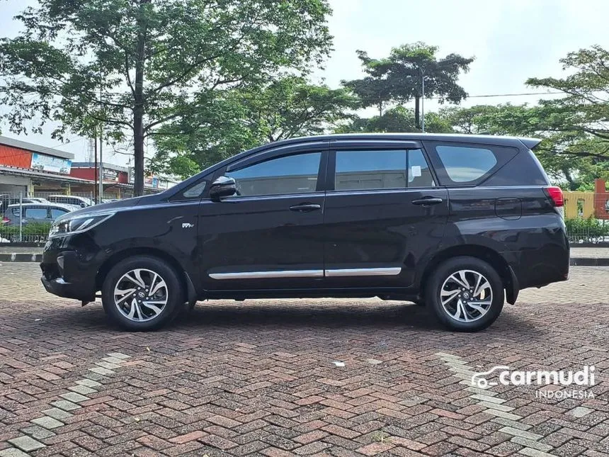 2021 Toyota Kijang Innova V MPV