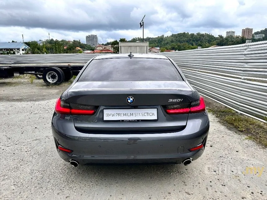 2021 BMW 320i Sport Driving Assist Pack Sedan