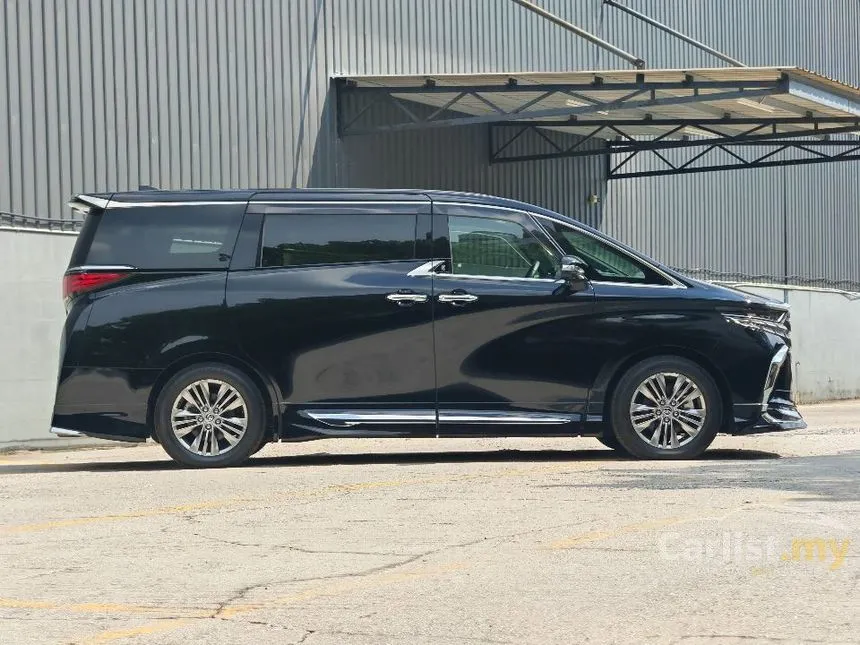 2023 Toyota Alphard Z MPV
