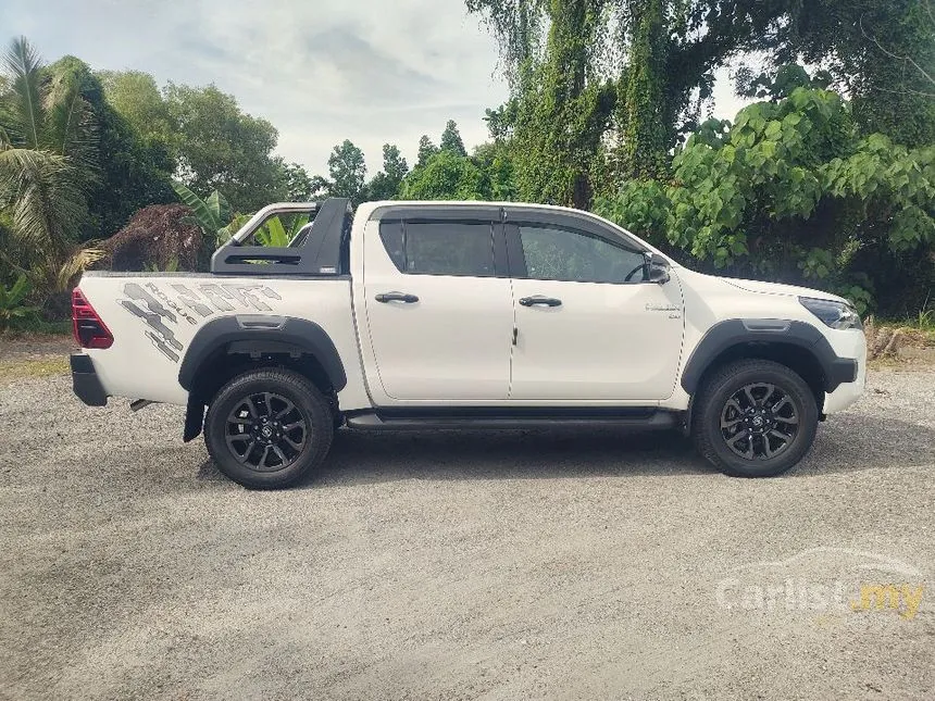 2025 Toyota Hilux Rogue Dual Cab Pickup