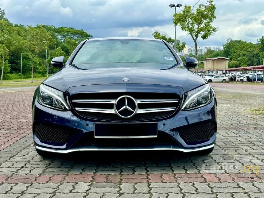 2018 Mercedes-Benz C200 AMG Line Sedan