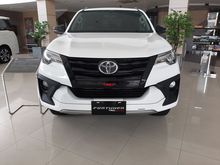 2020 Toyota Fortuner 2,4 TRD SUV