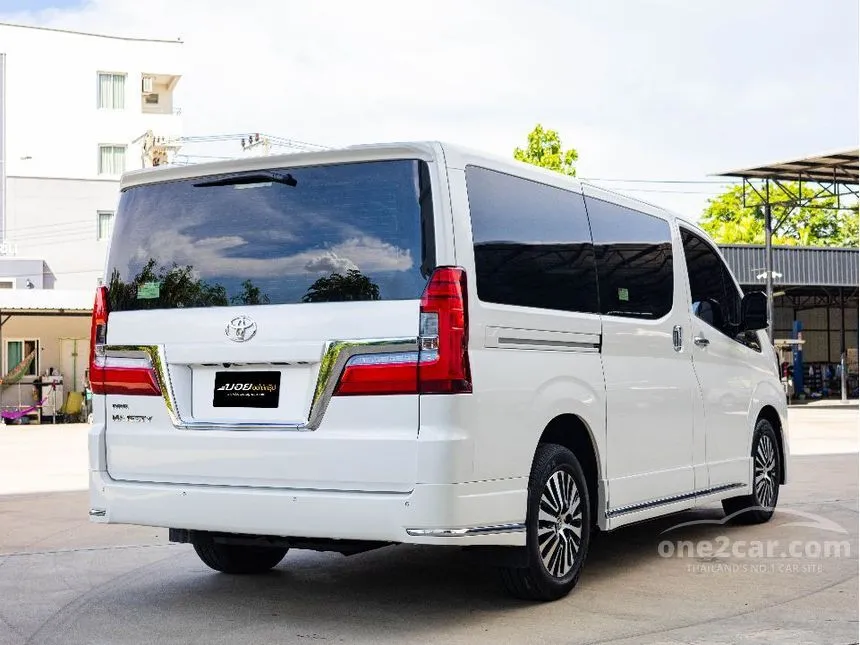 2021 Toyota Majesty Premium Van