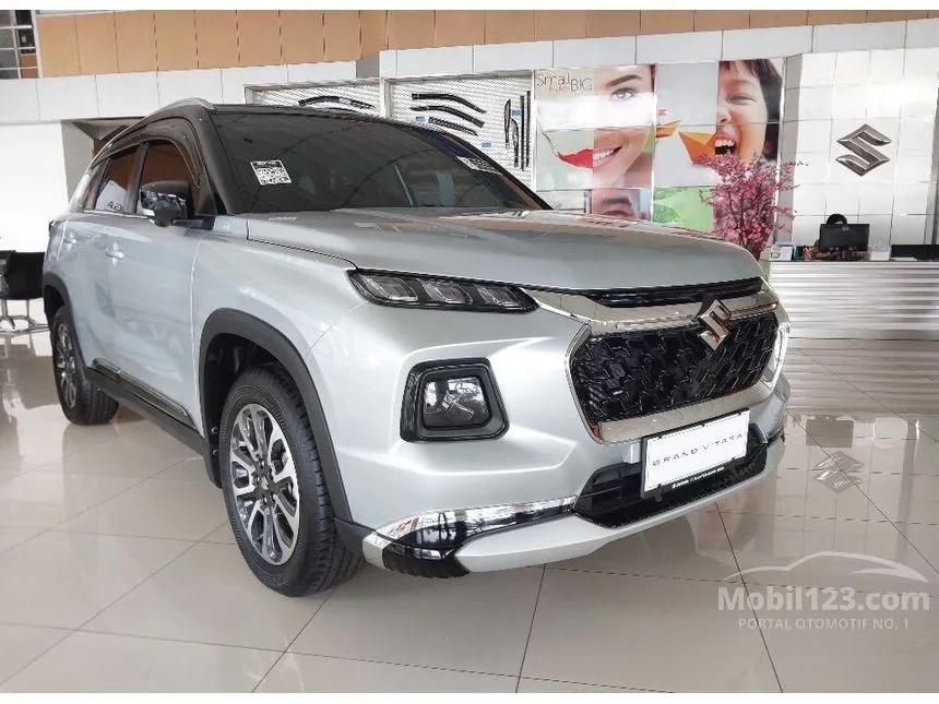 Jual Mobil Suzuki Grand Vitara 2024 MHEV GX Two Tone 1.5 di Banten Automatic SUV Silver Rp 325.800.000