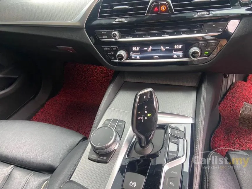 2020 BMW 530e M Sport Sedan