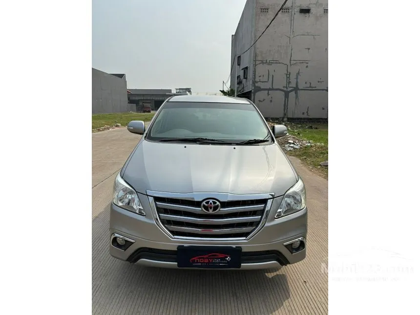 Jual Mobil Toyota Kijang Innova 2015 V 2.0 di Banten Automatic MPV Silver Rp 180.000.000
