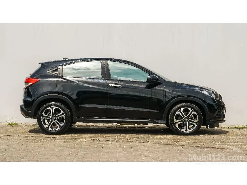 2021 Honda HR-V E SUV