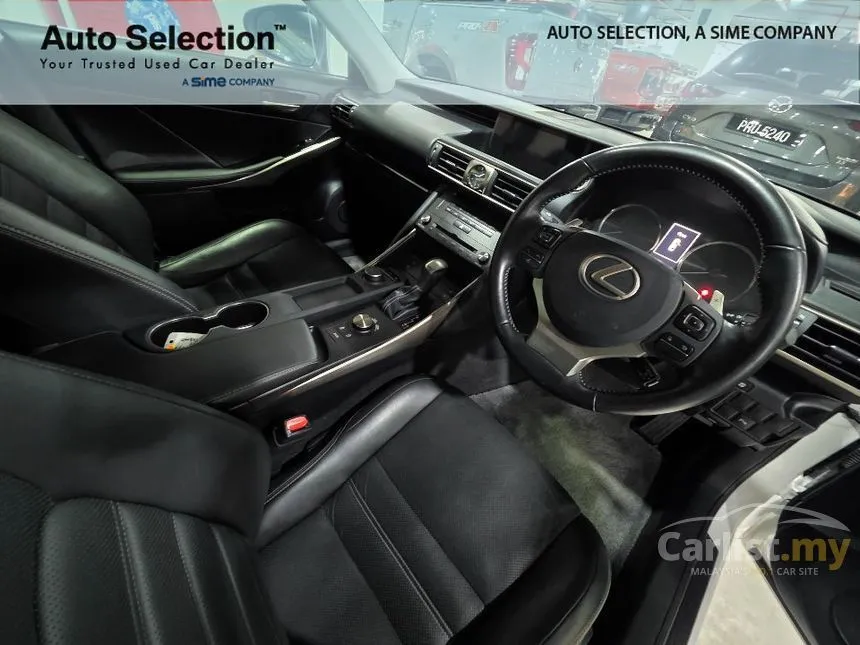 2018 Lexus IS 300 Premium Sedan