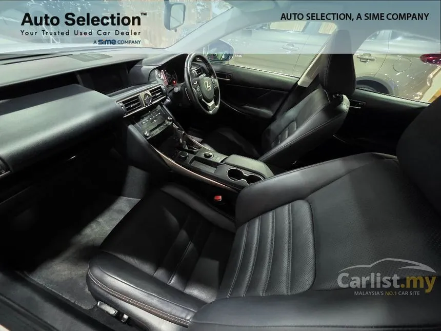 2018 Lexus IS 300 Premium Sedan