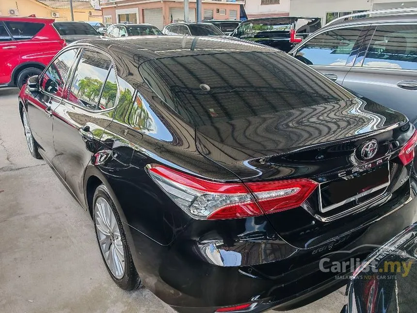 2020 Toyota Camry V Sedan