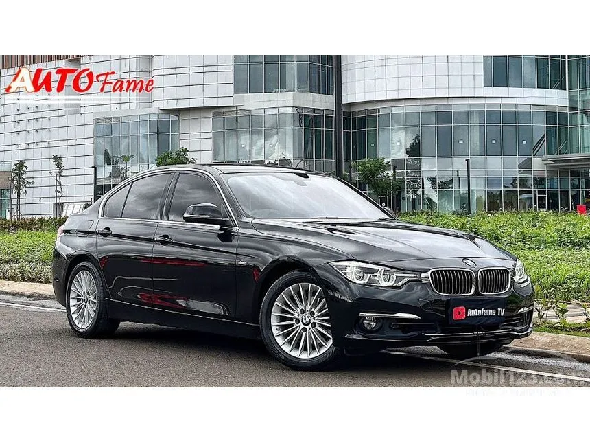 Jual Mobil BMW 320i 2018 Luxury 2.0 di DKI Jakarta Automatic Sedan Hitam Rp 390.000.000