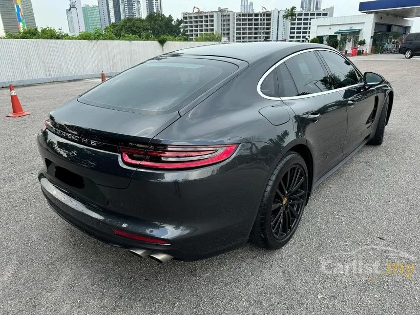 2016 Porsche Panamera 4S Hatchback