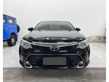 2017 Toyota Camry 2.5 V Sedan Km Low Record Rutin Faktur an Pribadi Seperti Baru