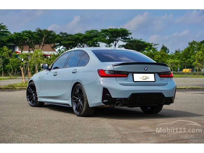 2024 BMW 330i M Sport Pro Sedan