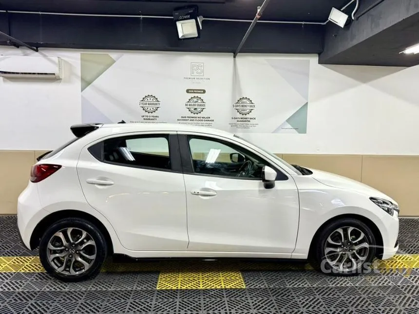 2015 Mazda 2 SKYACTIV-G Hatchback