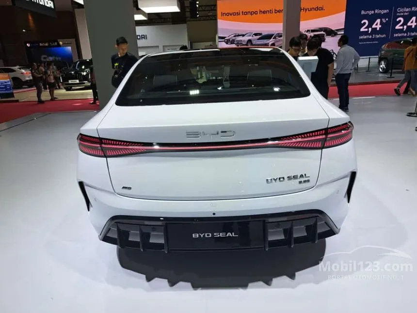 2024 BYD Seal Performance AWD Sedan