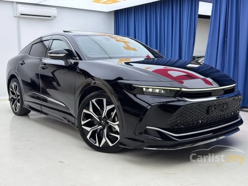 2023 Toyota Crown RS Advance Sedan