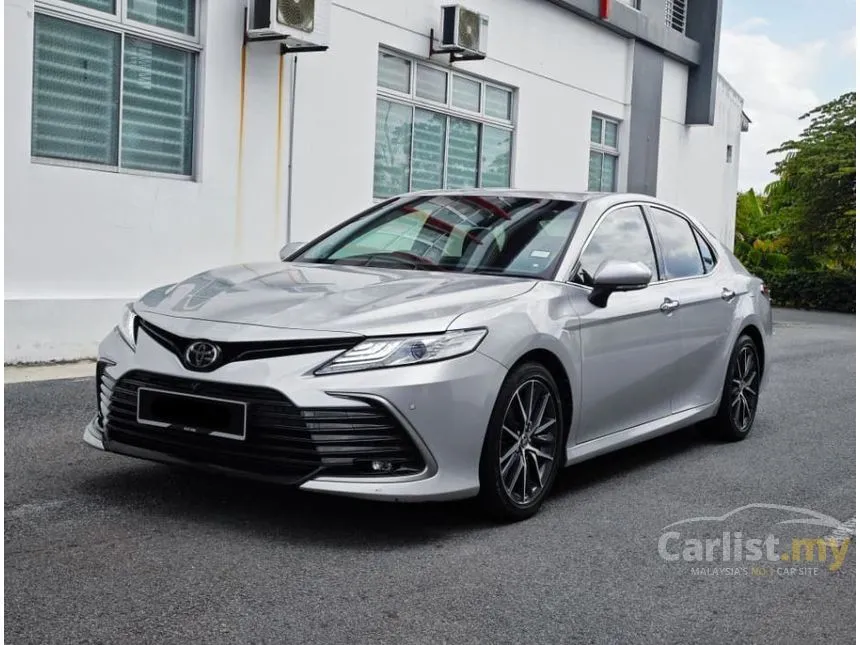 2023 Toyota Camry V Sedan