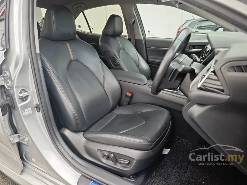 2023 Toyota Camry V Sedan