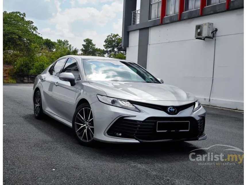 2023 Toyota Camry V Sedan