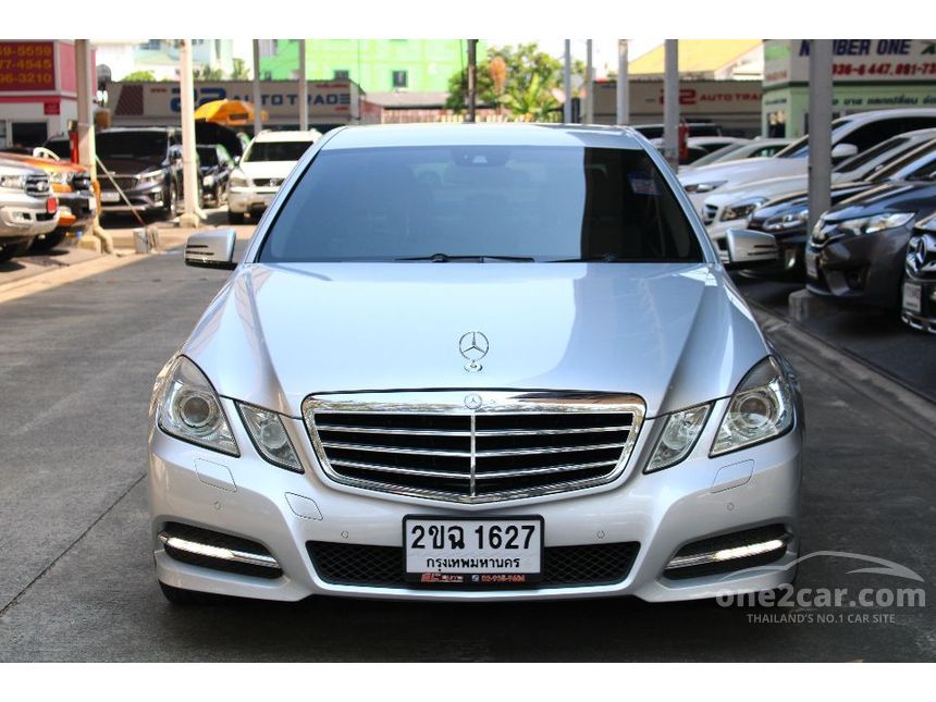 2011 Mercedes-Benz E300 Avantgarde Sports Sedan