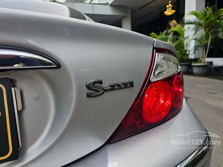 2001 Jaguar S-Type V6 Special Equipment Sedan