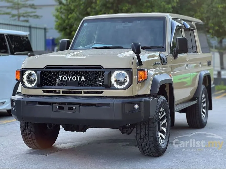 2024 Toyota Land Cruiser 70 Series Ax SUV