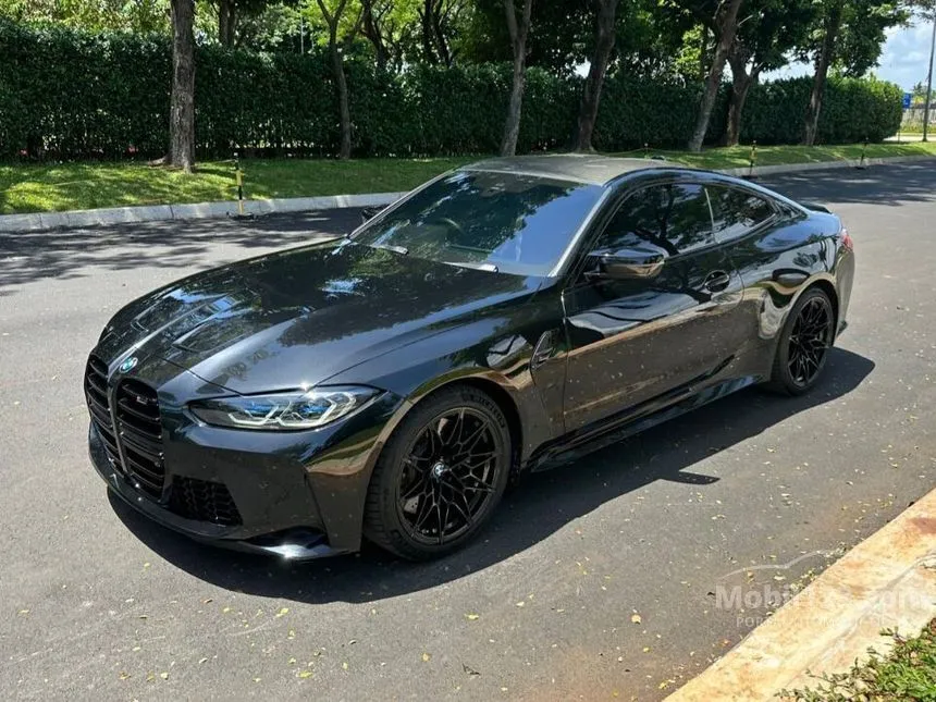 Jual Mobil BMW M4 2022 Competition 3.0 di DKI Jakarta Automatic Coupe Hitam Rp 2.250.000.000