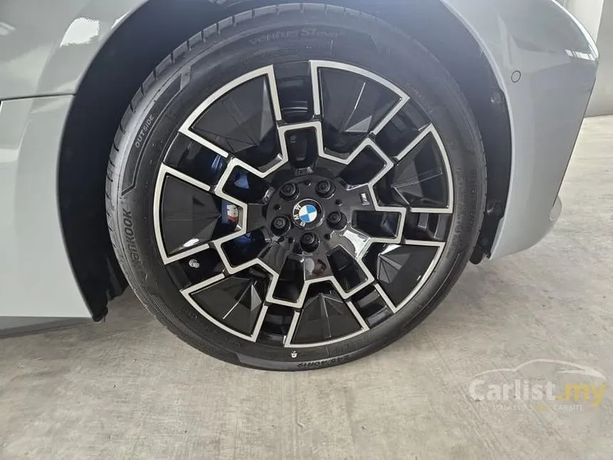 2025 BMW i4 eDrive35 Coupe