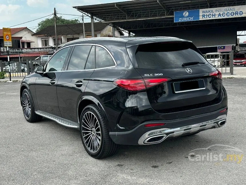 2023 Mercedes-Benz GLC300 4MATIC AMG Line SUV
